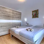 Mauro By Interhome *