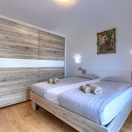 Mauro By Interhome *